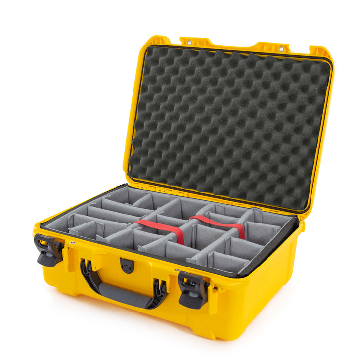 nanuk-940-yellow-angle-standing-open-padded-divider_720x