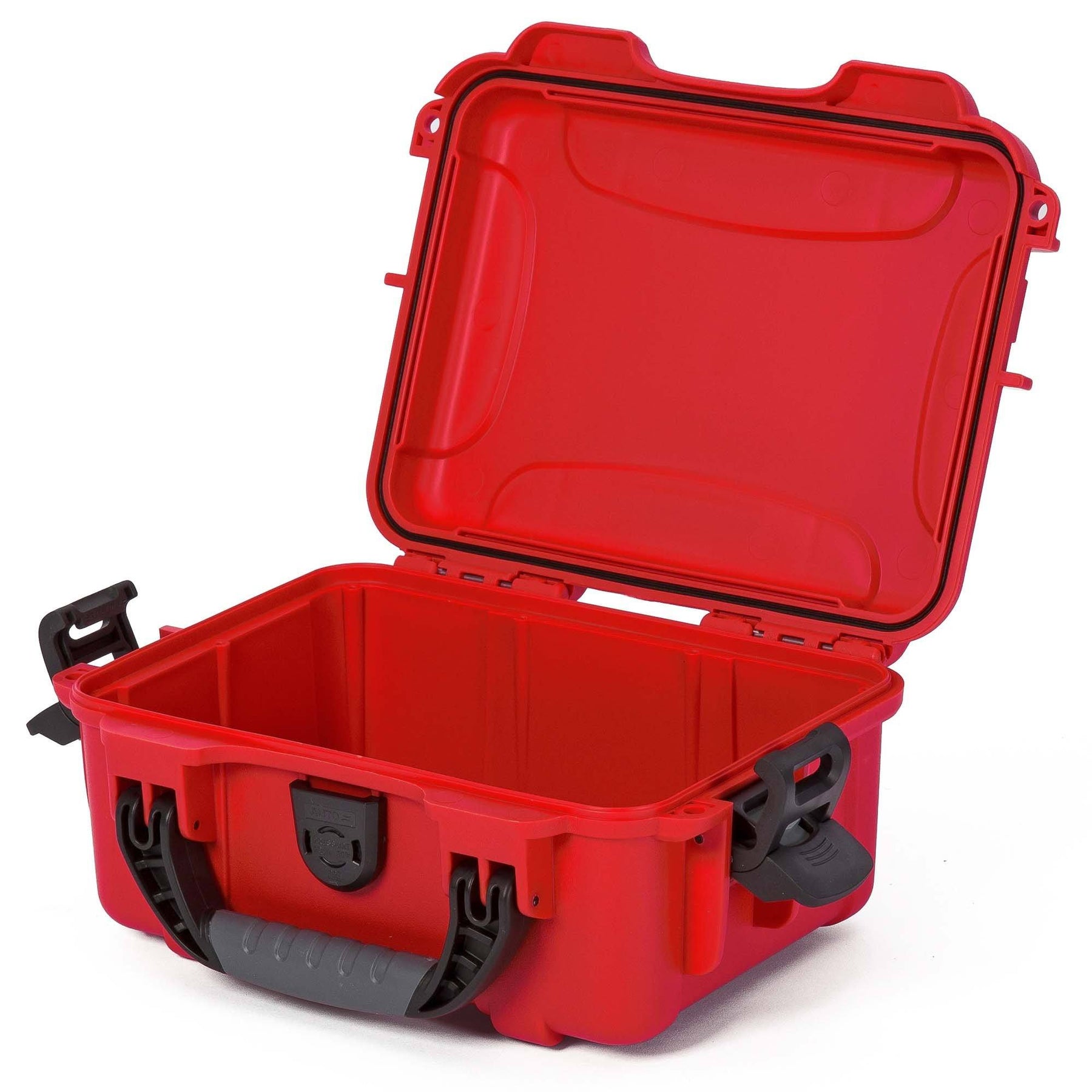 Nanuk-904-Red-Open_1800x1800