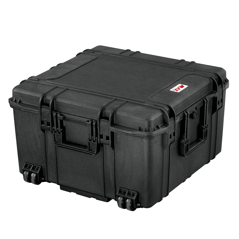 MAX615TR outdoor case