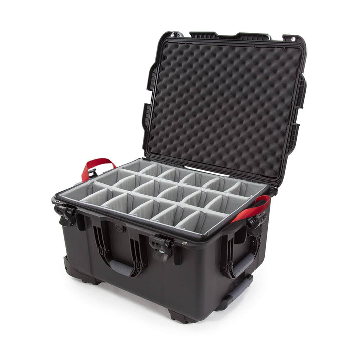 nanuk-960-b5eca91e-8aa9-4f08-866c-0b5e2b32dd3f_720x